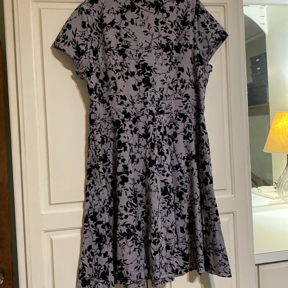 Structured purple dress - Picture 4 of 4